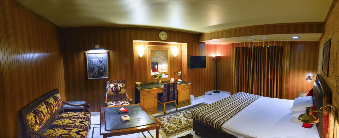 Hotel Galaxy การาจี ภายนอก รูปภาพ