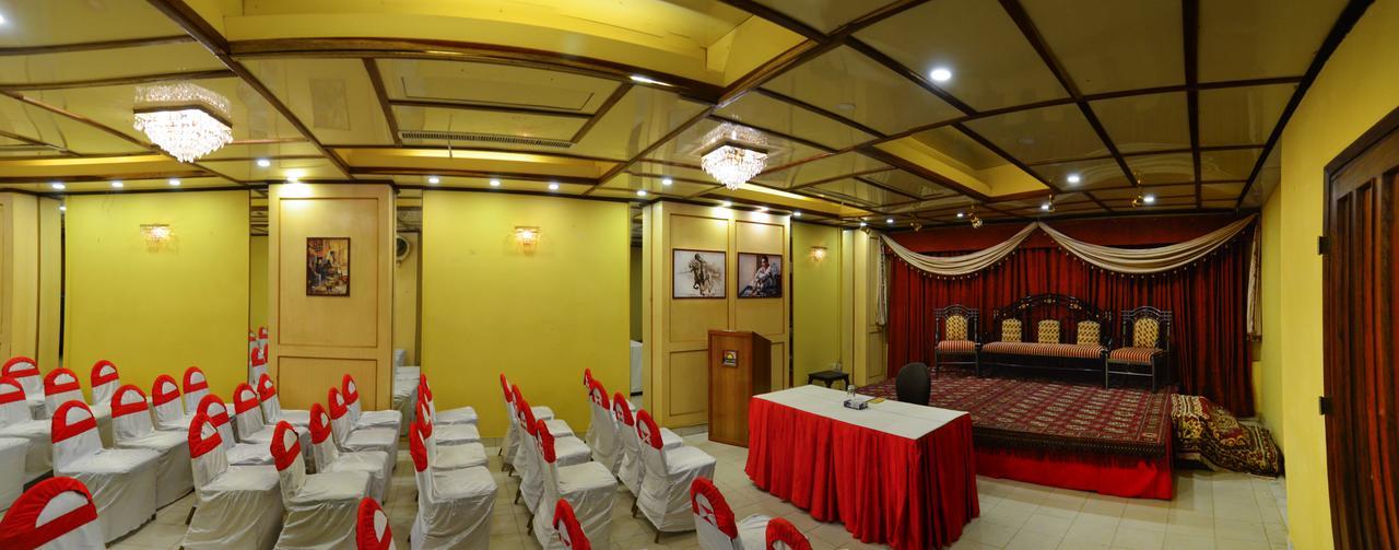 Hotel Galaxy การาจี ภายนอก รูปภาพ
